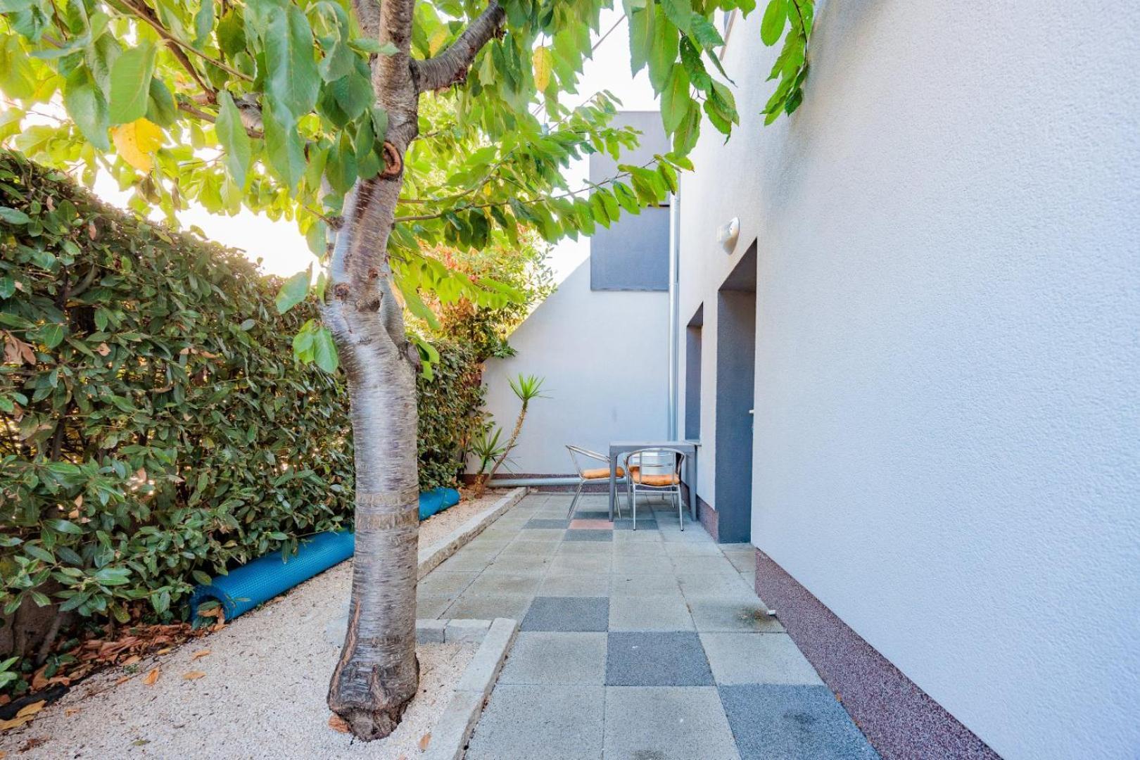 Crowonder Lucky Holiday House With Pool And Patio 30 Meters From The Beach Zára Kültér fotó