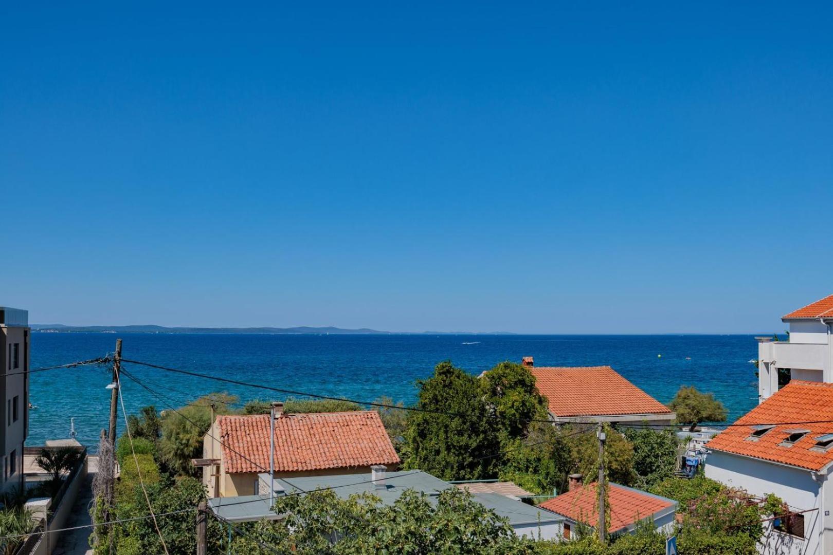 Crowonder Lucky Holiday House With Pool And Patio 30 Meters From The Beach Zára Kültér fotó