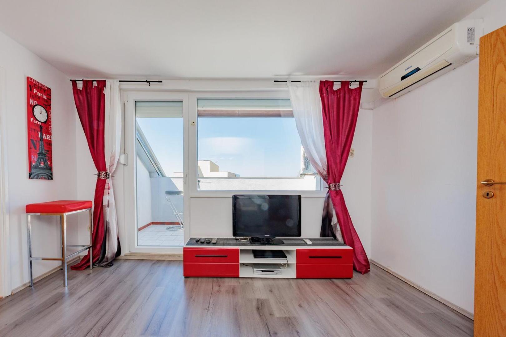 Crowonder Lucky Holiday House With Pool And Patio 30 Meters From The Beach Zára Kültér fotó