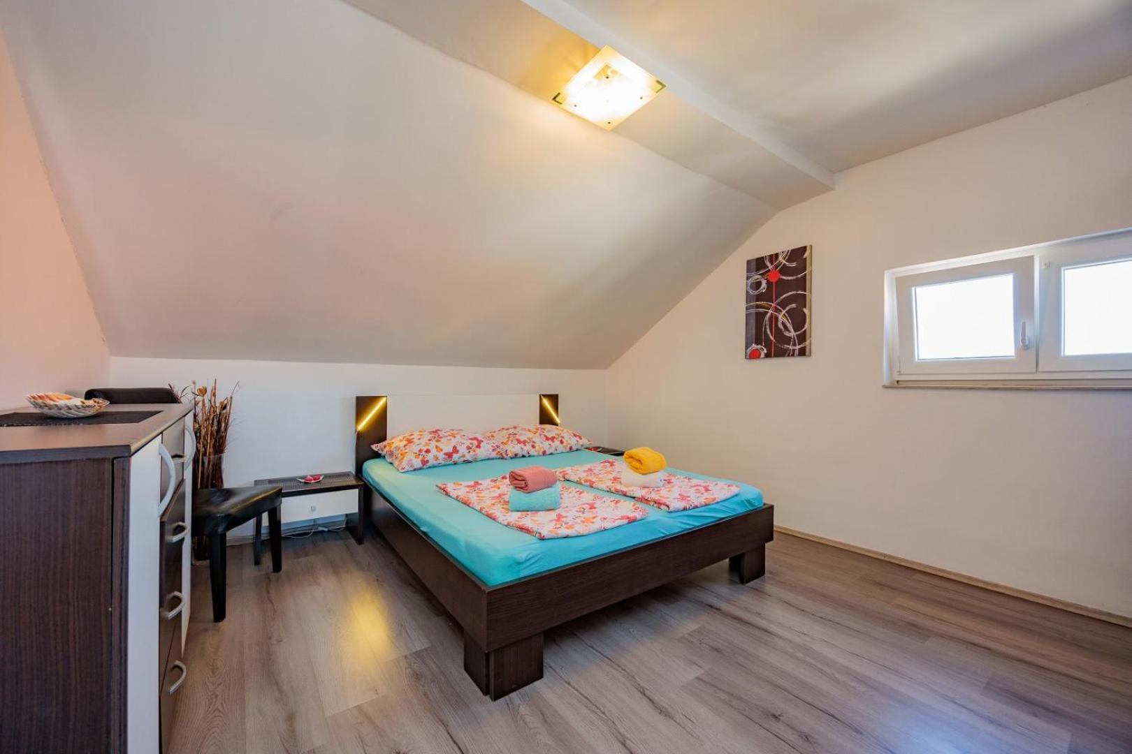 Crowonder Lucky Holiday House With Pool And Patio 30 Meters From The Beach Zára Kültér fotó
