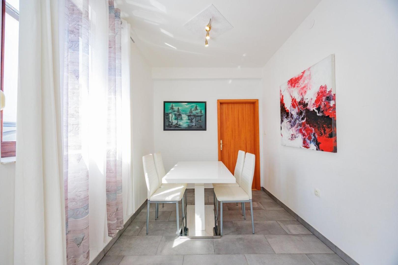 Crowonder Lucky Holiday House With Pool And Patio 30 Meters From The Beach Zára Kültér fotó