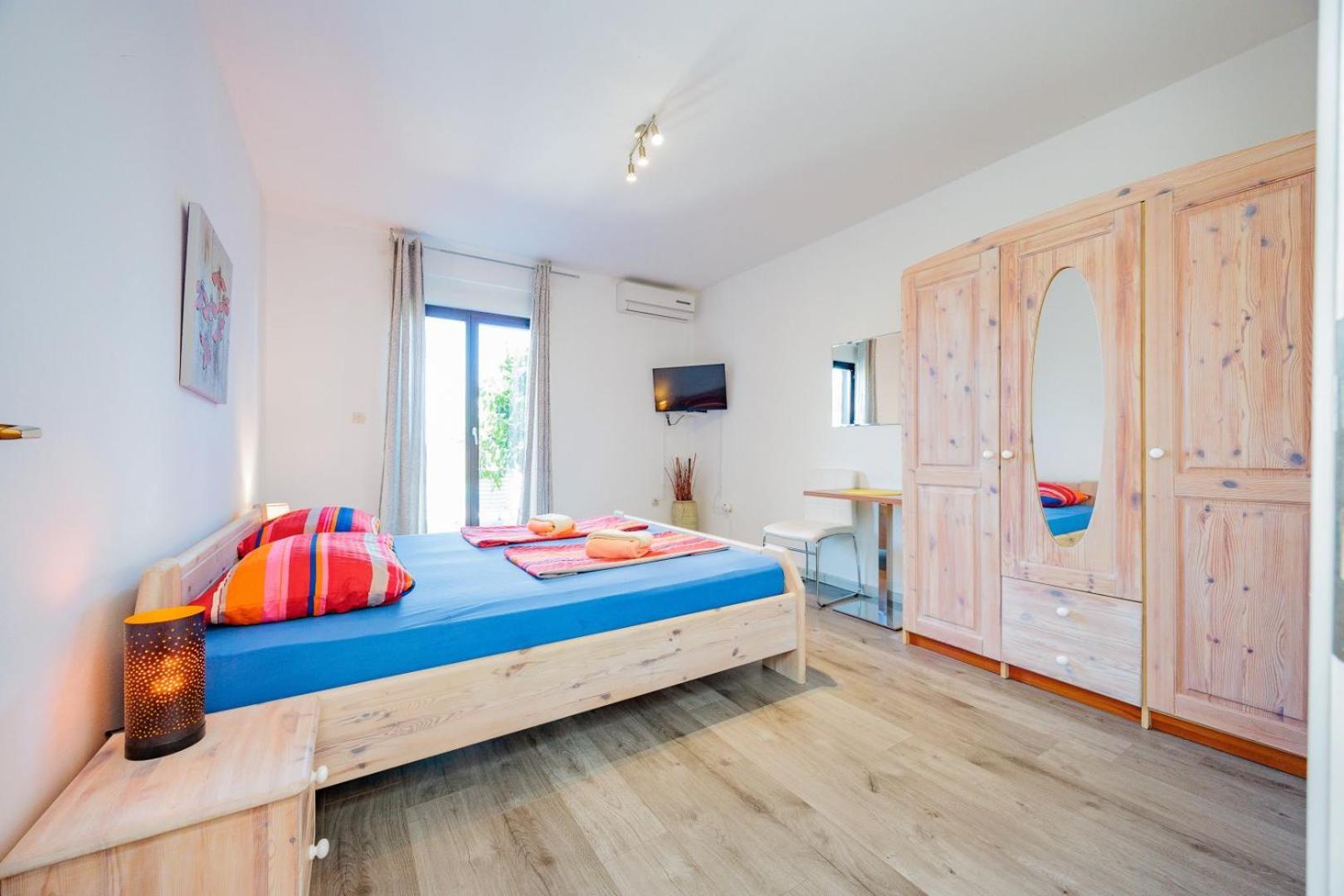 Crowonder Lucky Holiday House With Pool And Patio 30 Meters From The Beach Zára Kültér fotó